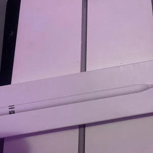 iPad 8th gen,screen size 10’2, 128gb space gray includes Apple Pencil first gen.